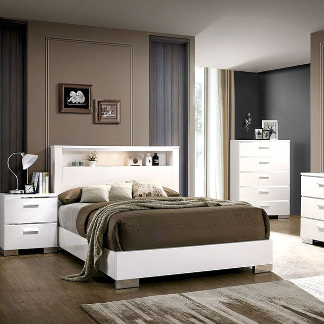 FOA CARLIE Contemporary White Bed CM7049WH