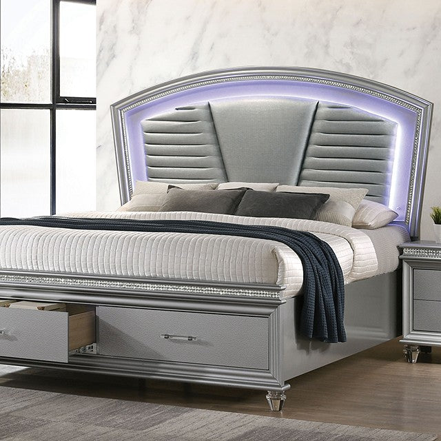 FOA MADDIE Contemporary Silver Fabric Bed CM7899SV